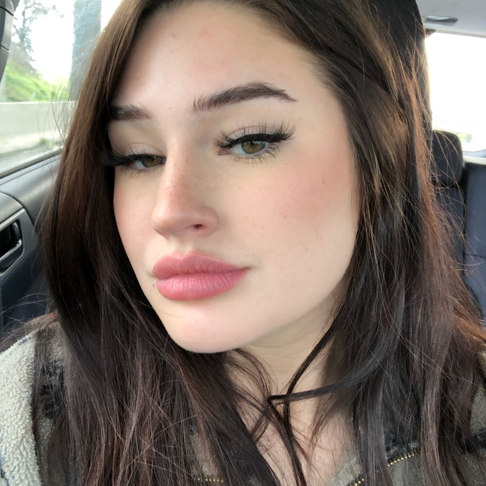 Meet your Posher, Megan